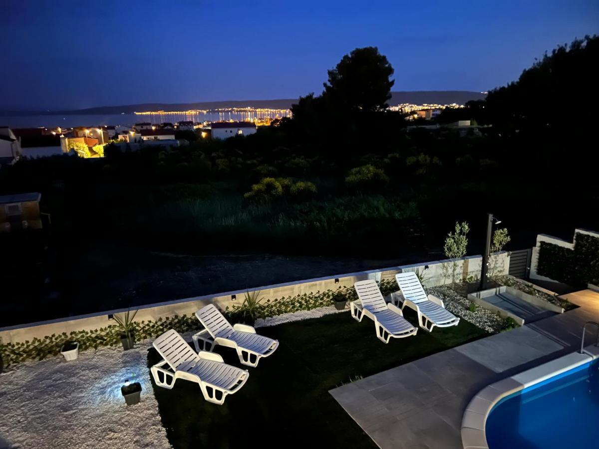 Villa Marta 3 Bedrooms, 2 Baths And Pool Kaštel Štafilić エクステリア 写真
